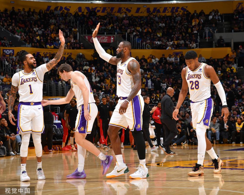 在本赛季与 在本赛季与