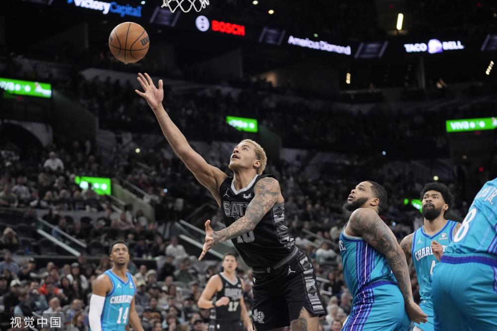 球防守上的 球防守上的